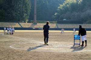 未来の本塁打王に　杉本選手が指導