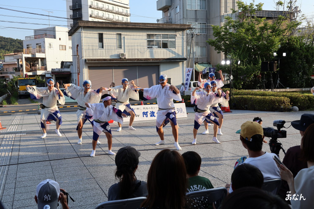 阿波踊り競演