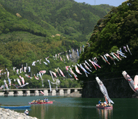 万代（ばんだい）まつり